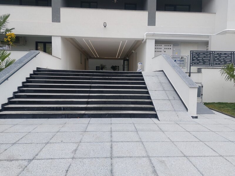 Militari, metrou Preciziei, 2 camere, 72 mp, 2 balcoane, etajul 2, bloc finalizat